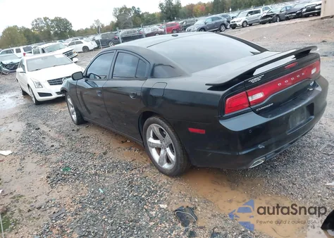 2013 Dodge Charger R/T Max z USA, uszkodzony, nr VIN 2C3CDXCT5DH652666